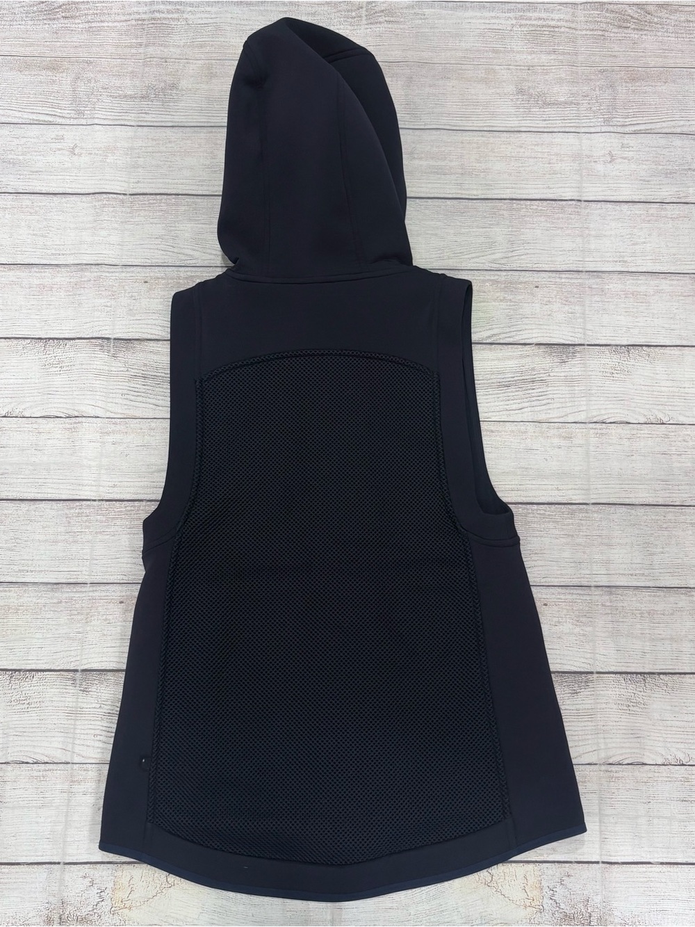 LULULEMON The Spaces In-Between Vest with Hood Size 4 - Picture 2 of 5